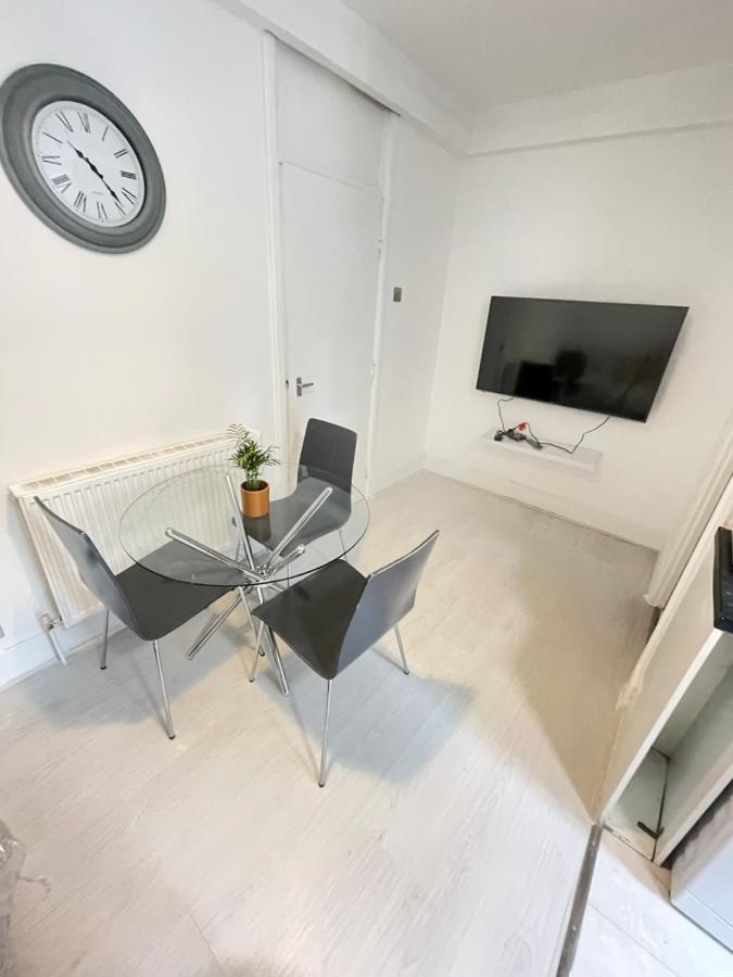 One Bedroom Flat Miles 伦敦 外观 照片