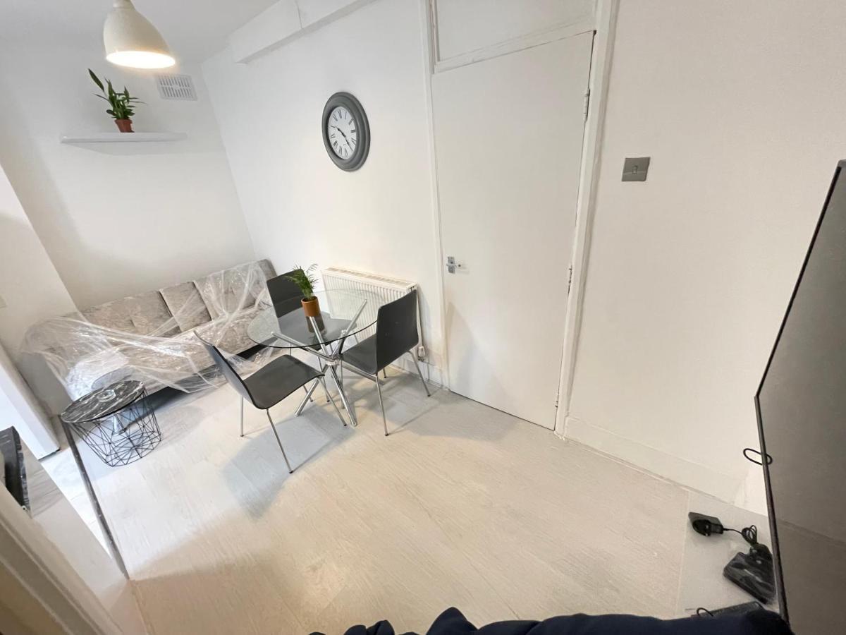 One Bedroom Flat Miles 伦敦 外观 照片